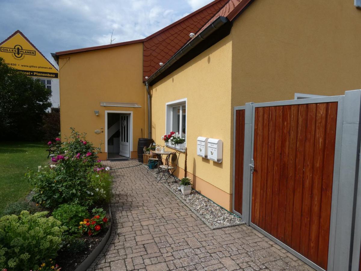 Ferienwohnung Am Schloss Reuterstadt Stavenhagen Buitenkant foto