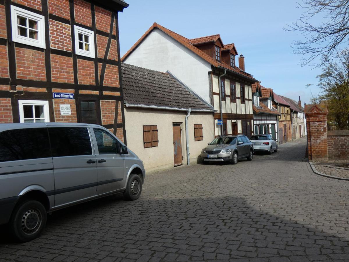 Ferienwohnung Am Schloss Reuterstadt Stavenhagen Buitenkant foto