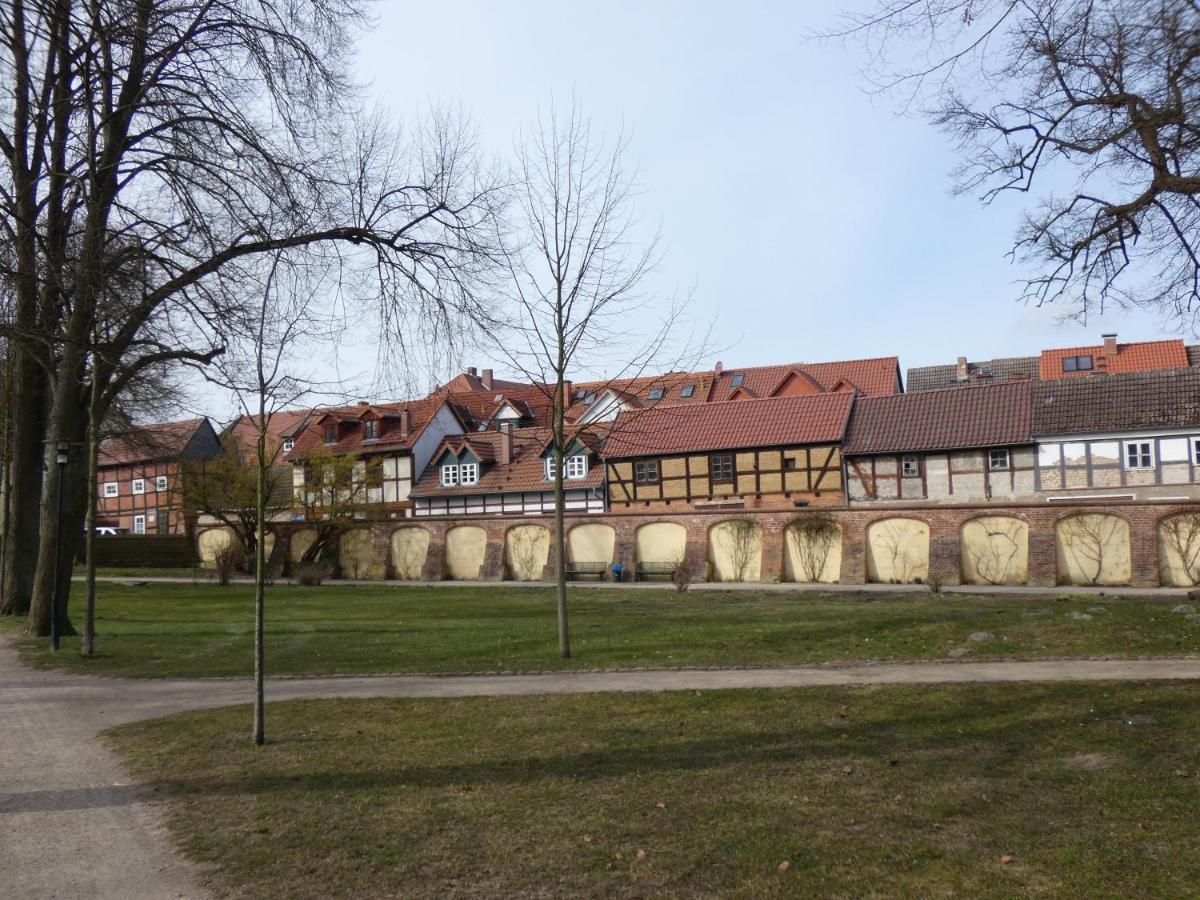 Ferienwohnung Am Schloss Reuterstadt Stavenhagen Buitenkant foto